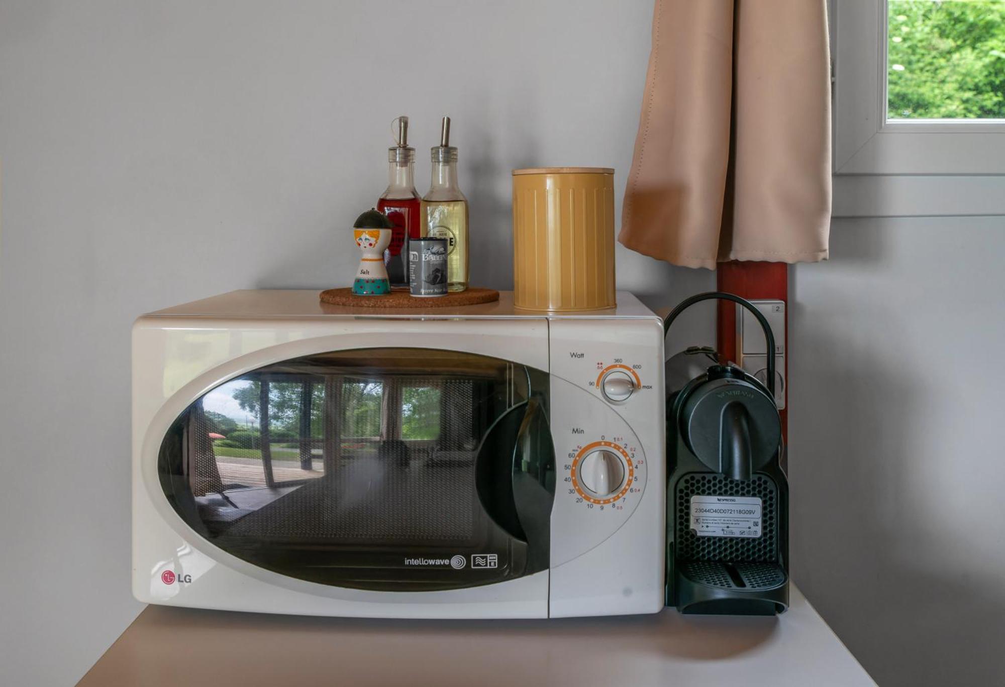 Camping Le Mont Libre - Cottage & Espace Nature - Gannat Ngoại thất bức ảnh