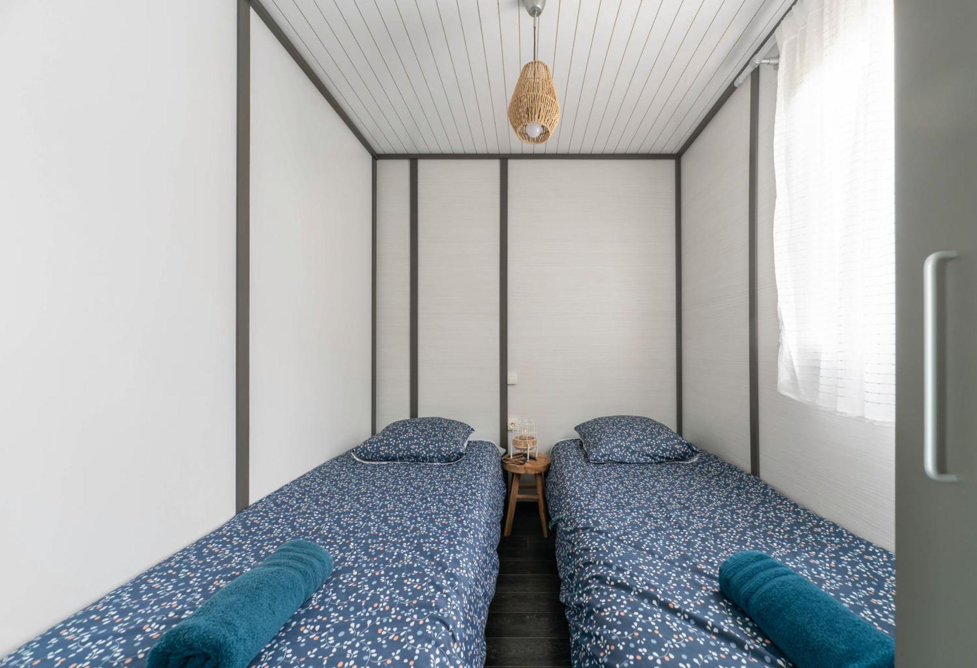 Camping Le Mont Libre - Cottage & Espace Nature - Gannat Ngoại thất bức ảnh