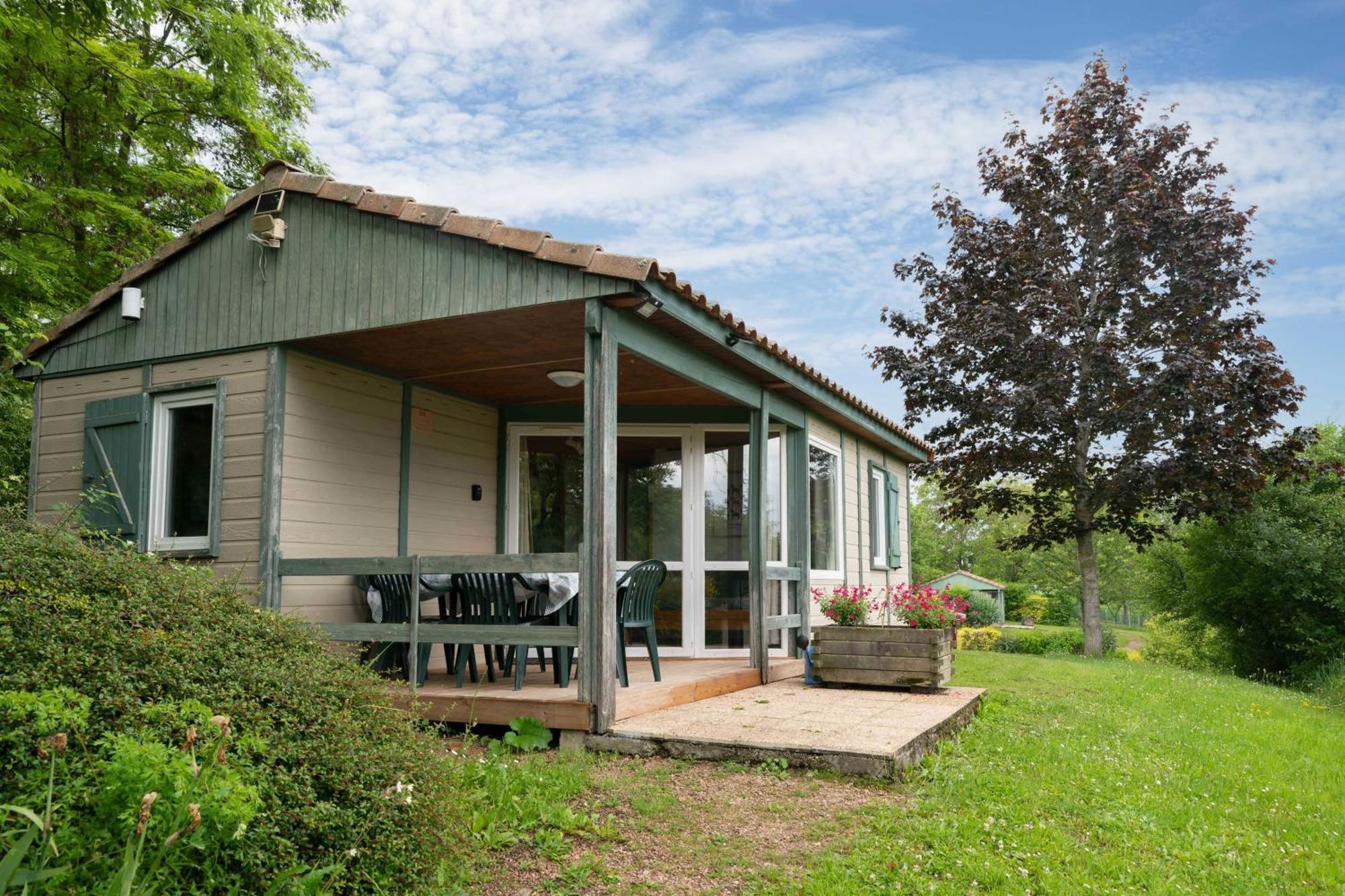 Camping Le Mont Libre - Cottage & Espace Nature - Gannat Ngoại thất bức ảnh