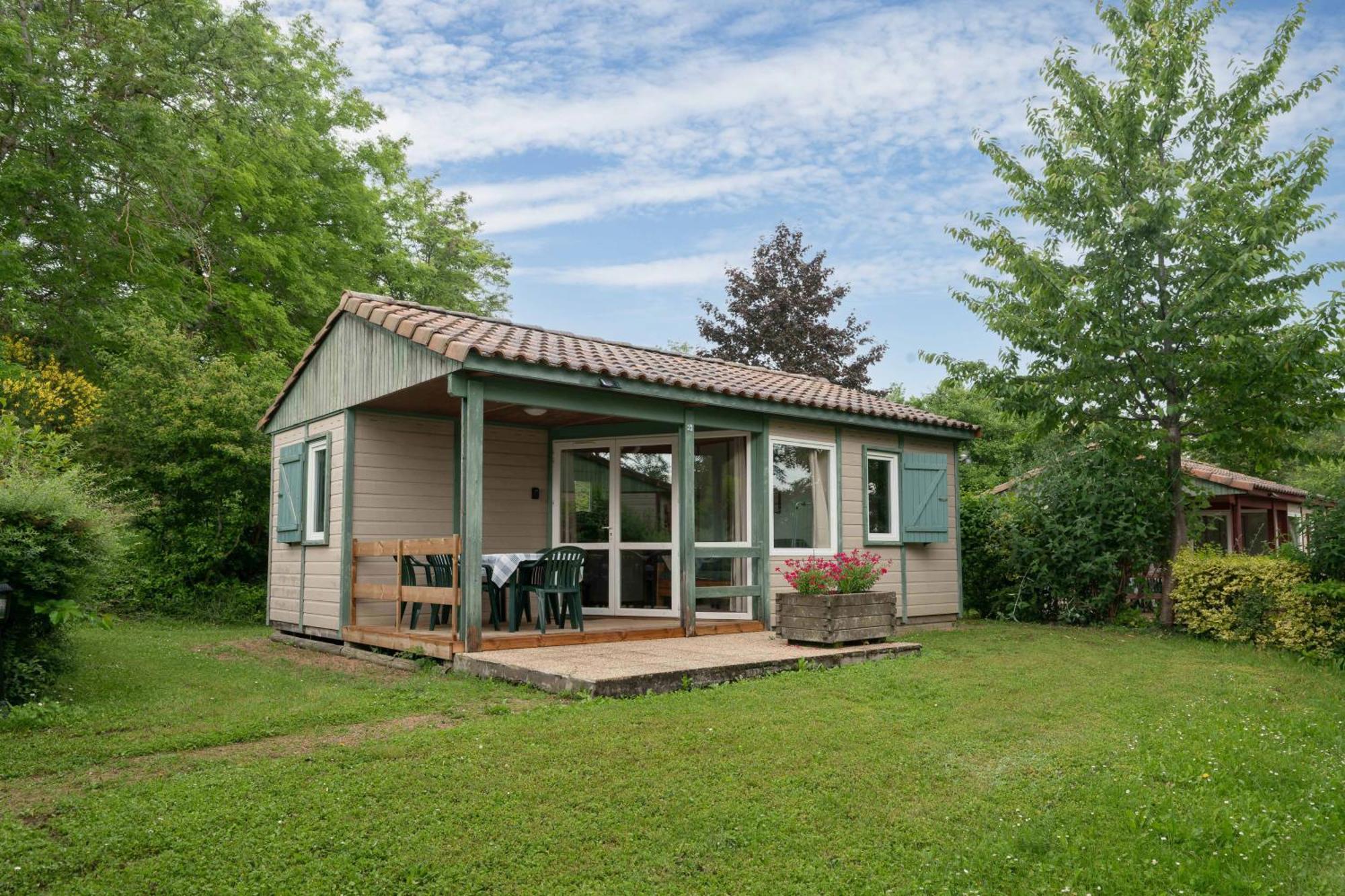 Camping Le Mont Libre - Cottage & Espace Nature - Gannat Ngoại thất bức ảnh