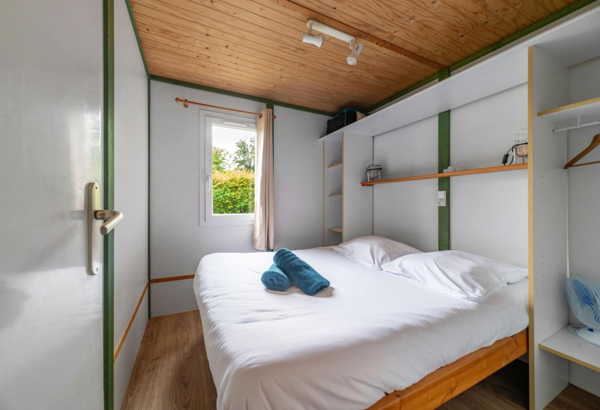 Camping Le Mont Libre - Cottage & Espace Nature - Gannat Ngoại thất bức ảnh